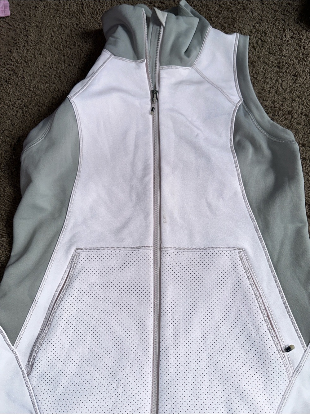 lululemon athletica Mint and White Full-Zip Sleeveless Vest
